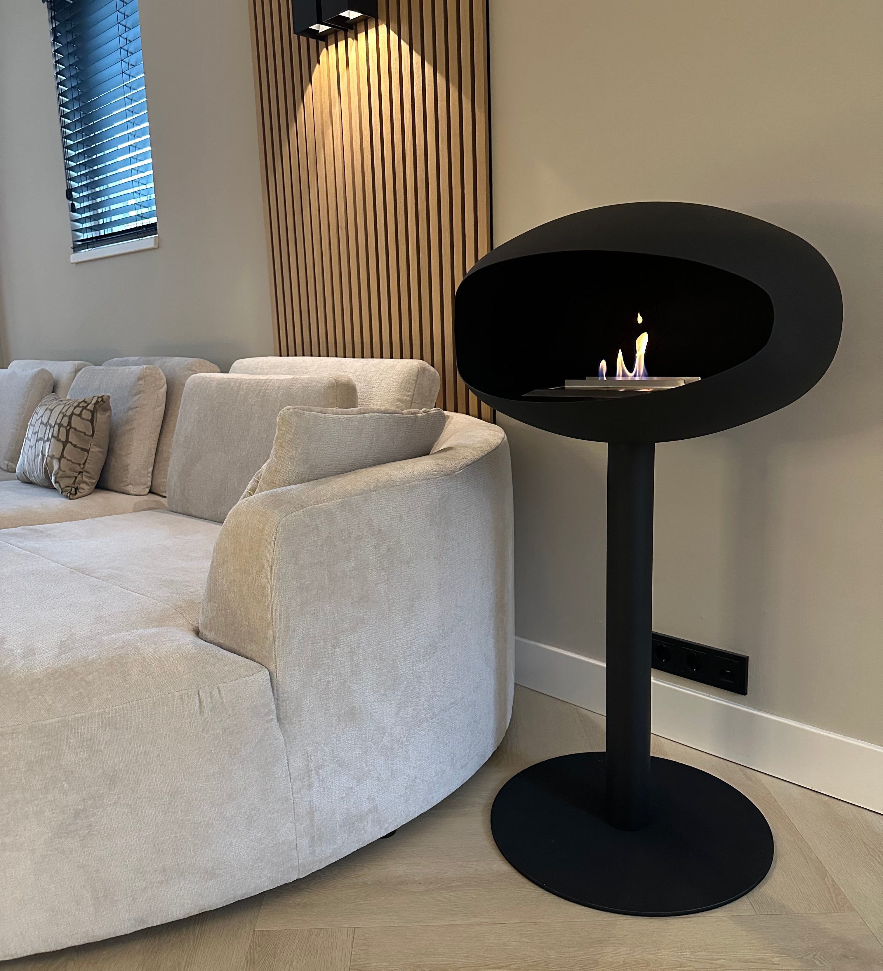 Winactie met Home by Jamie – Står Bio-Ethanol haard vrijstaand Zwart
