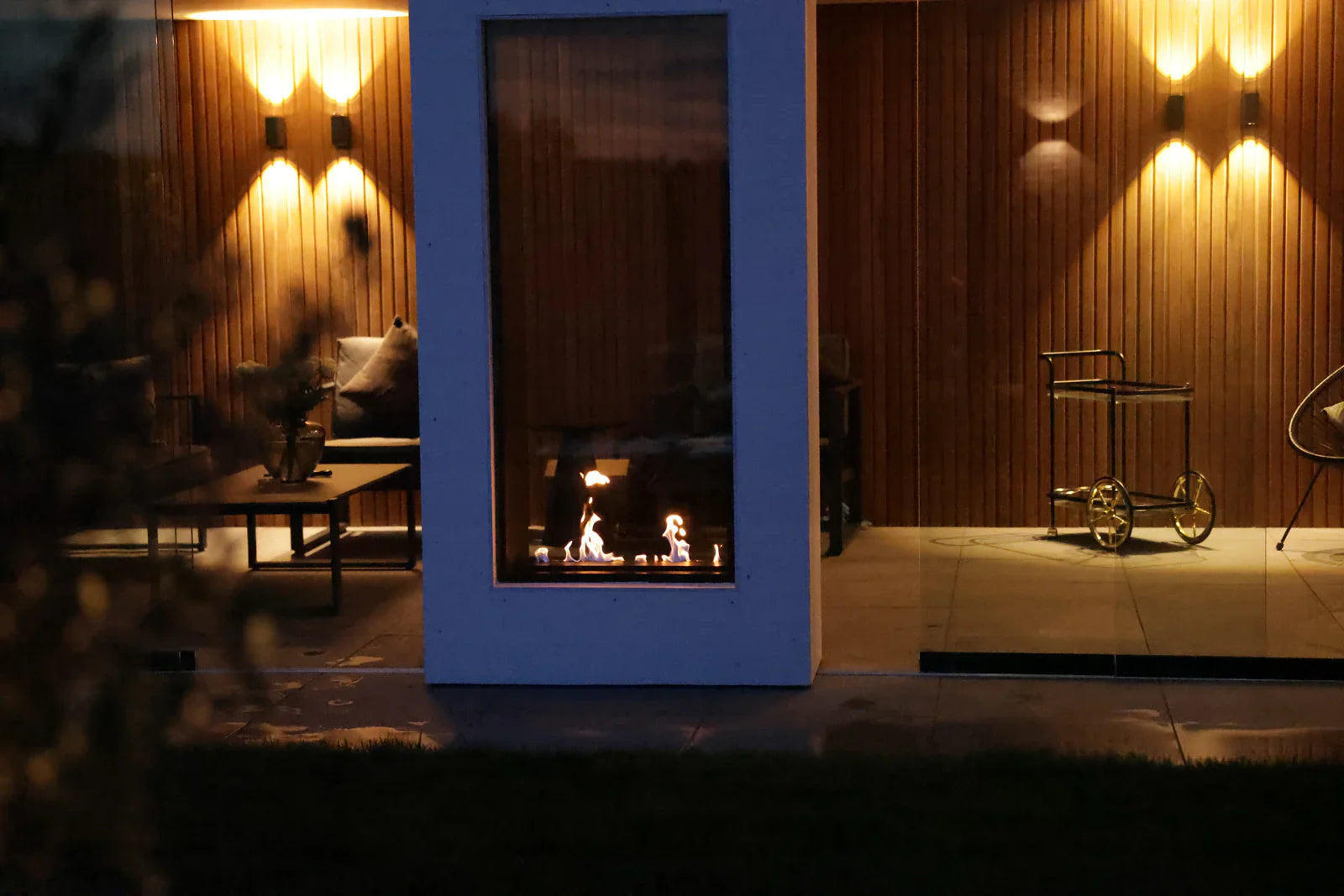 Fame Vertical Doorkijkhaard Enkel Volle Glas 70 x 160 cm